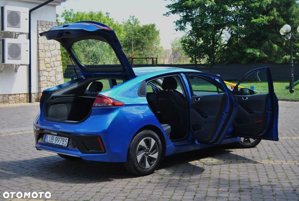 Hyundai IONIQ Hybrid Platinum - 22