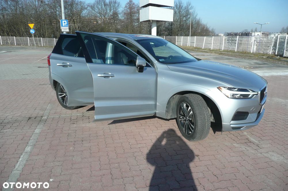 Volvo XC 60 T6 AWD Momentum - 33