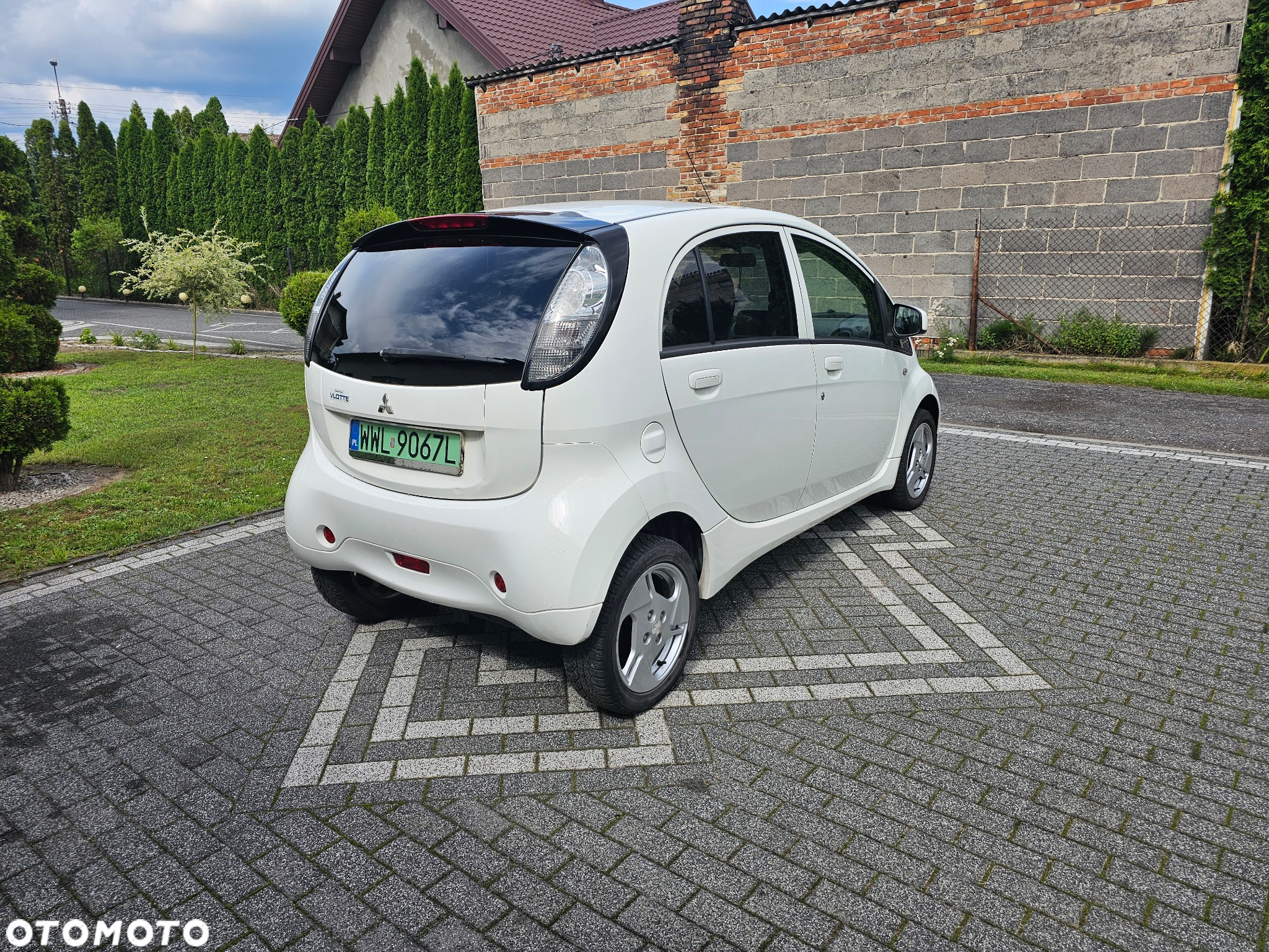 Mitsubishi i-MiEV Standard - 5