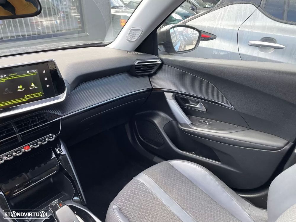 Peugeot 2008 1.2 PureTech Allure EAT8 - 40