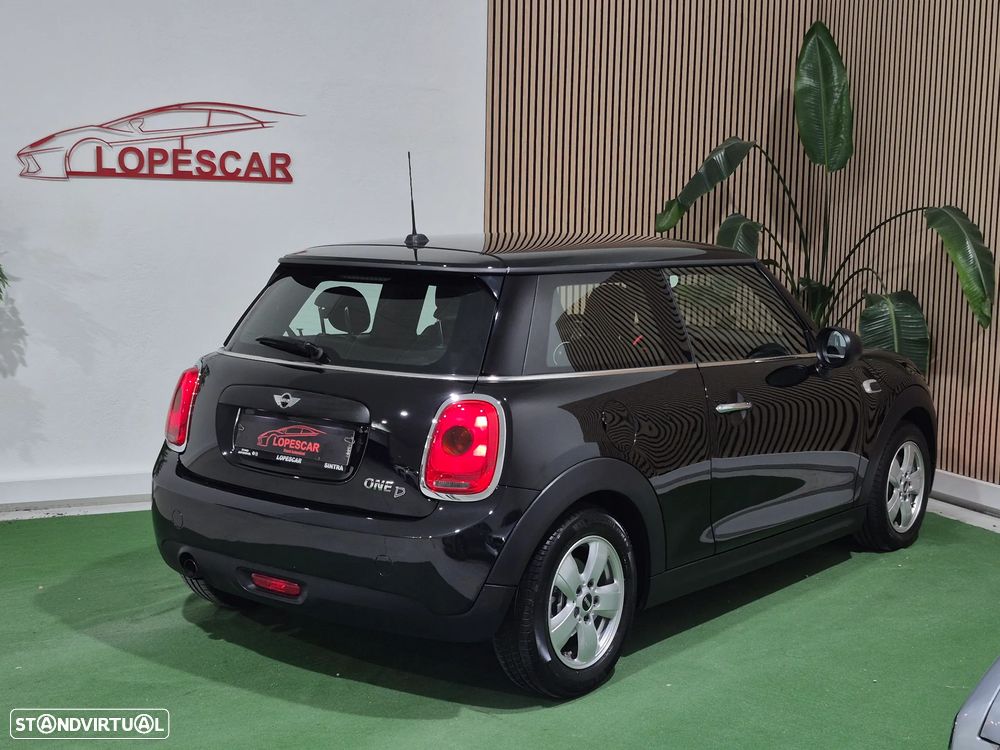 MINI 3 Portas One D - 6