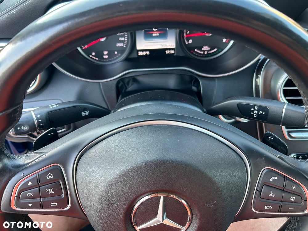 Mercedes-Benz Klasa C 350 e - 24