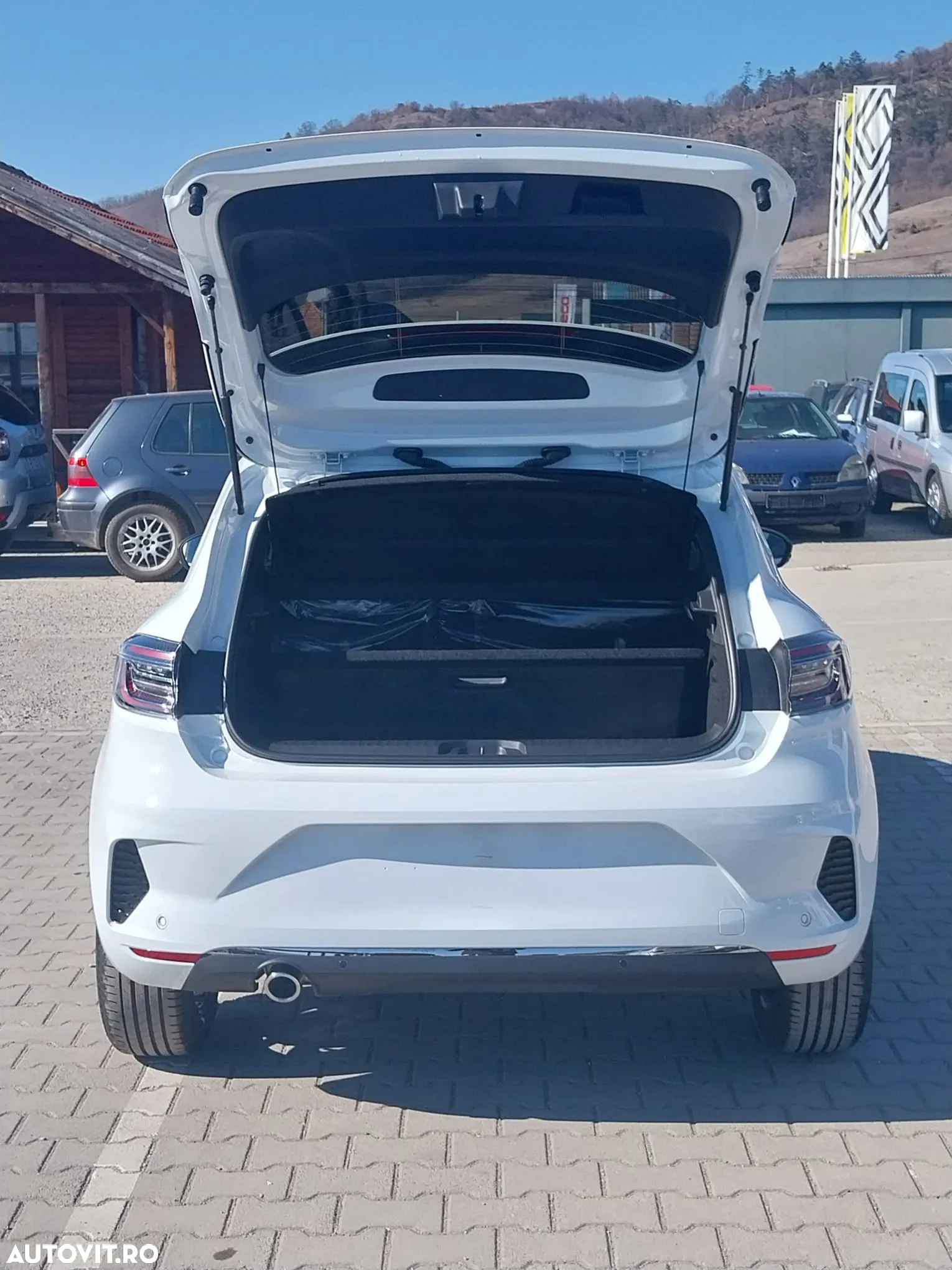 Renault Clio V 1.0 TCe 90 Techno - 5