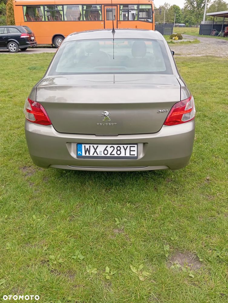 Peugeot 301 - 4