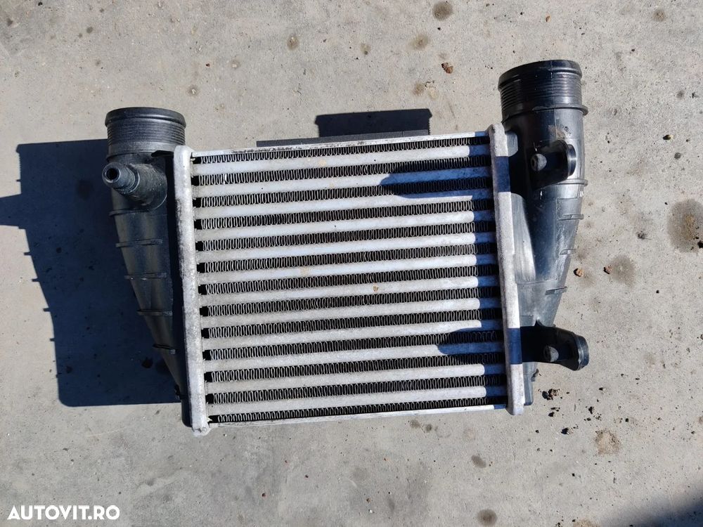 Radiator intercooler dreapta Seat EXEO 2008-2013 Audi A4 B7 8E0145806Q