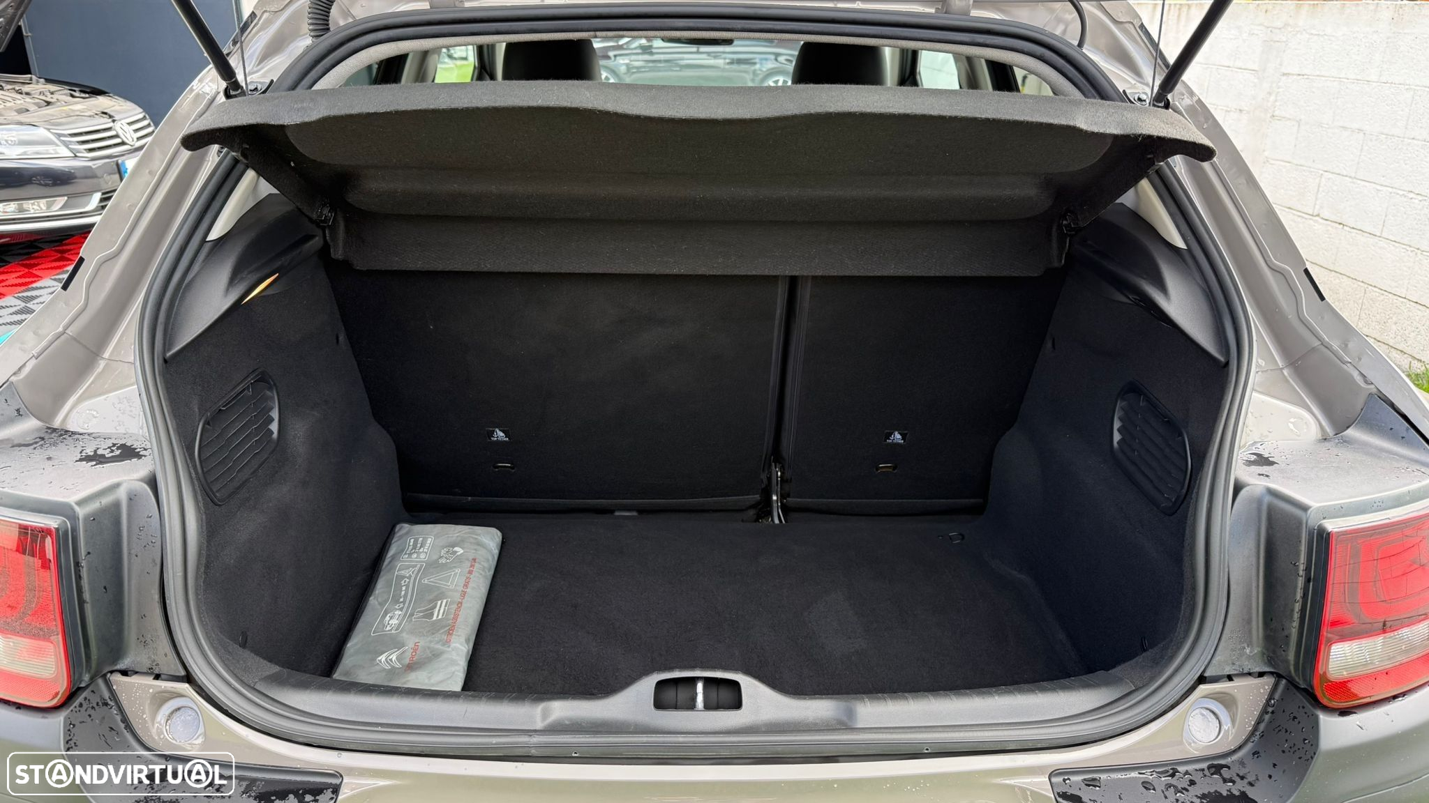 Citroën C4 Cactus 1.2 PureTech Shine - 8