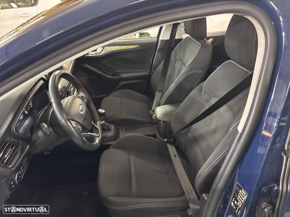 Ford Focus SW 1.5 TDCi EcoBlue Titanium - 5