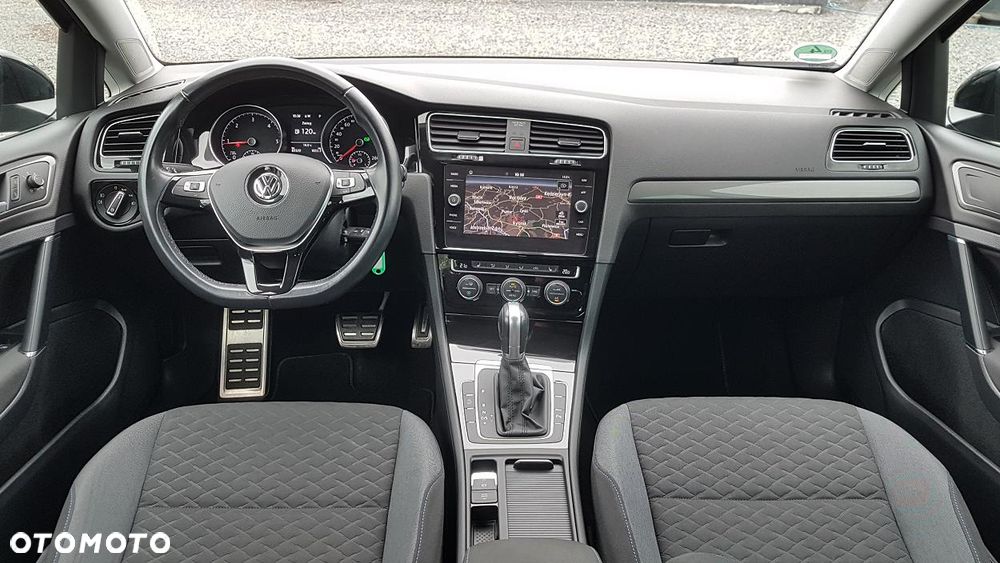 Volkswagen Golf 1.6 TDI SCR DSG Join - 14