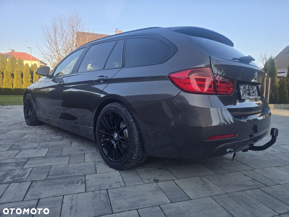 BMW Seria 3 318d DPF Edition Sport - 2