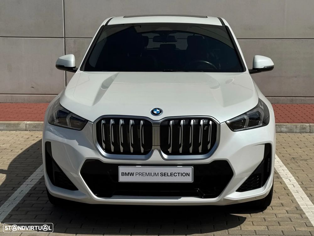BMW iX1 xDrive30 M Sport Pack - 3