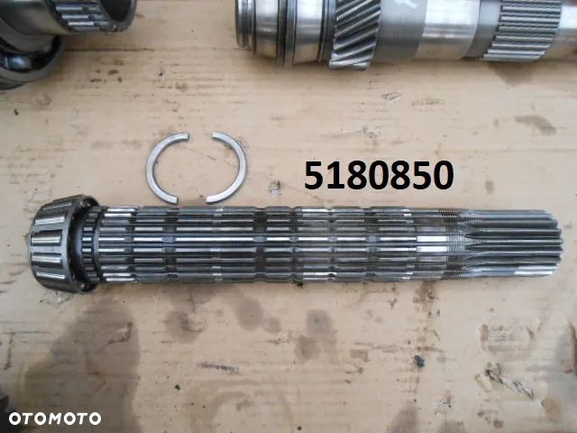 Wałek Z20/24 5180850 New Holland TM140 - 1