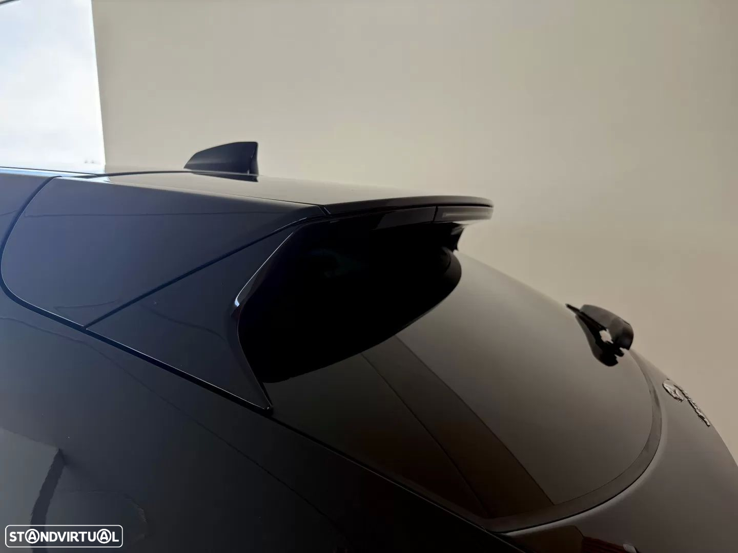 Jaguar E-Pace 2.0 i4D R-Dynamic SE - 28