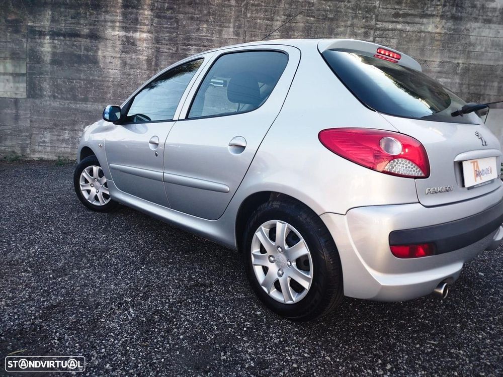 Peugeot 206+ 1.1 Urban - 10