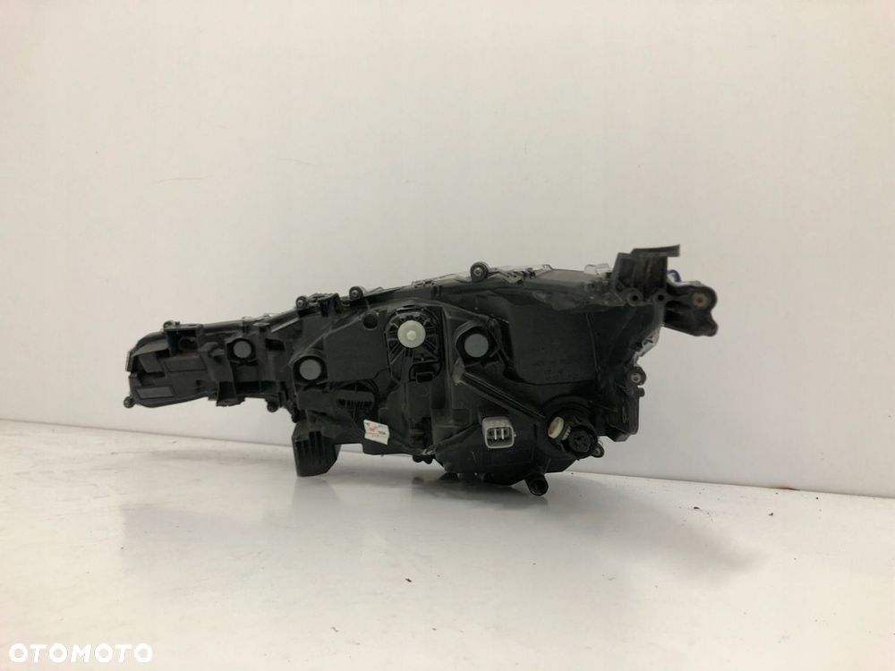 TOYOTA COROLLA E21 19- HB KOMBI LAMPA PRZEDNIA PRAWA FULL LED 81110-02S60 - 5