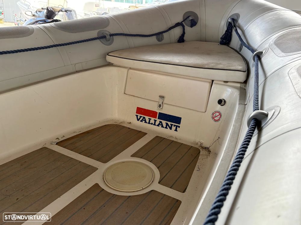 Valiant V-520 - 5