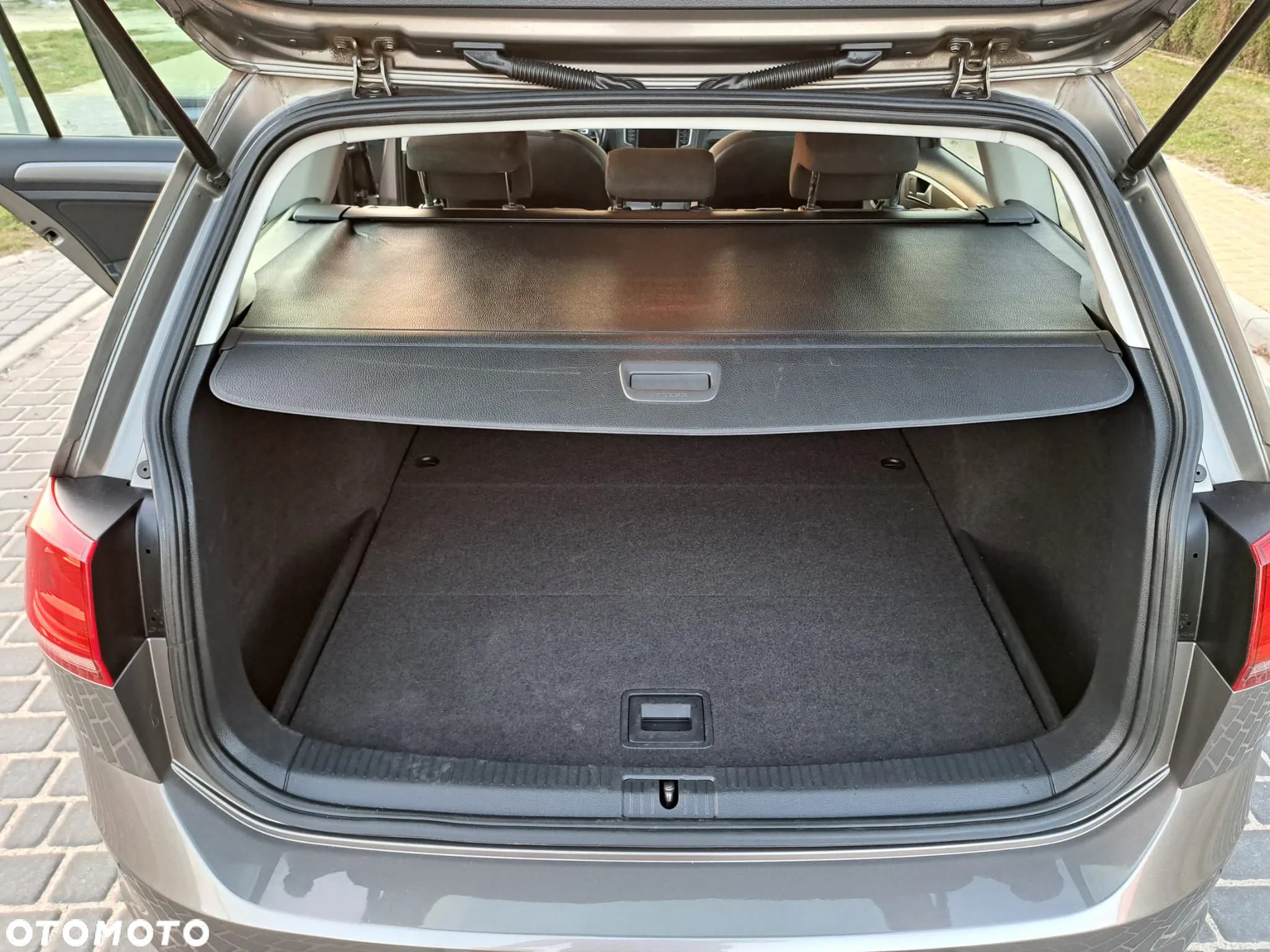 Volkswagen Golf VII 1.6 TDI BMT Trendline - 19