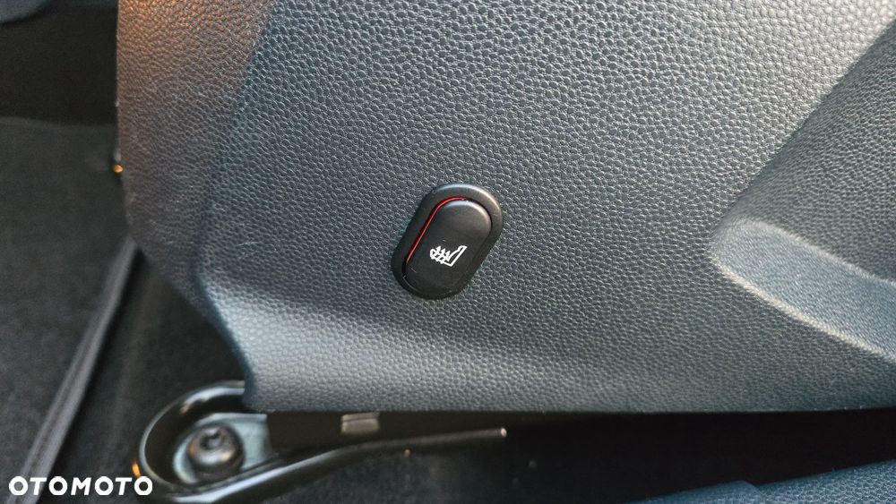Ford Fiesta - 24