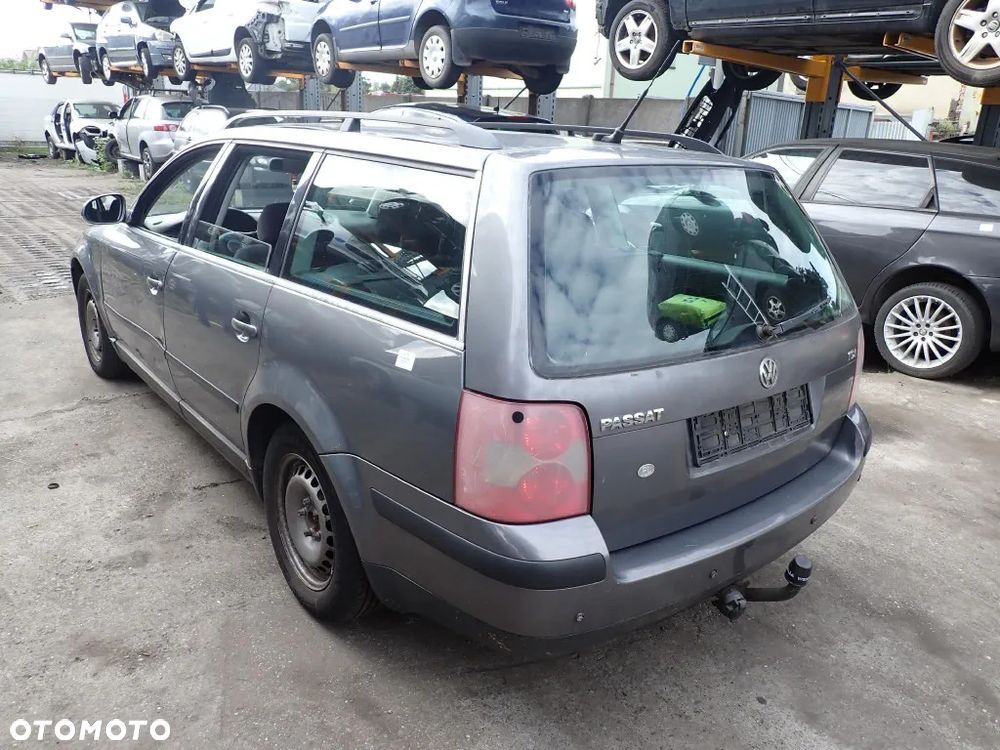 CZĘŚCI - Vw Passat B5 1,9 TDI 130KM AVF FILM 6B HHQ LIFT KOMBI lakier LA7T 2005r. INDEX - 9679 - 3