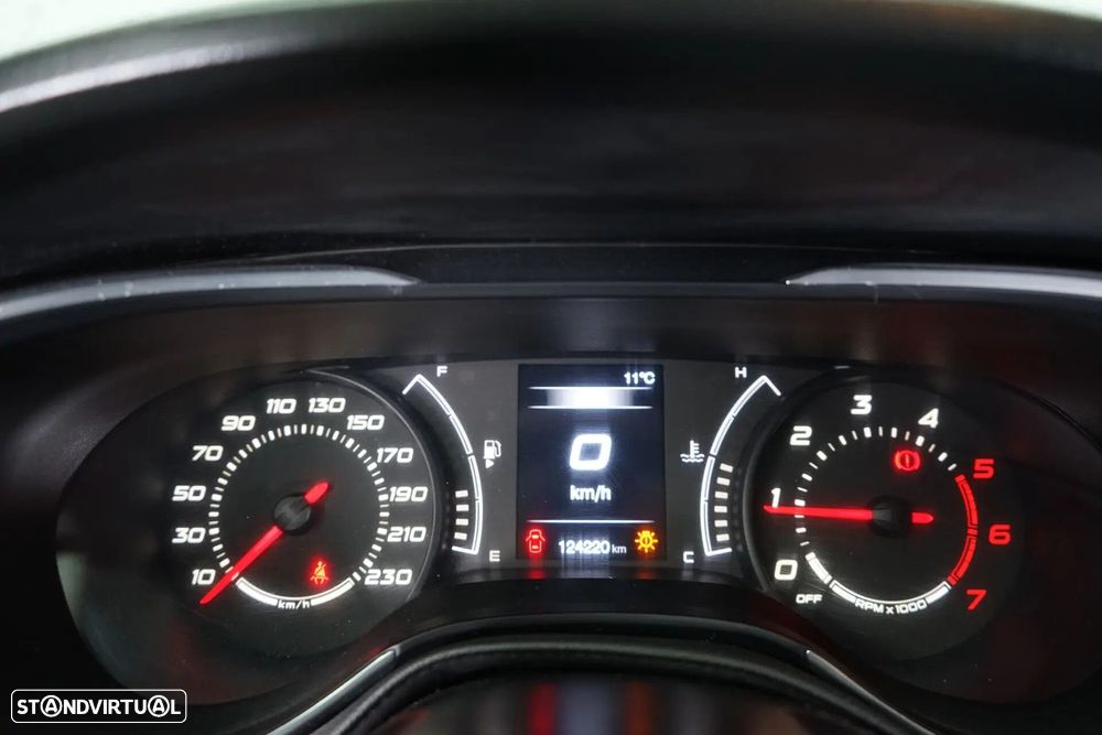 Fiat Tipo Station Wagon 1.6 M-Jet Lounge Tech - 27