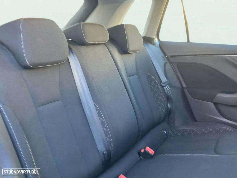 Skoda Kamiq 1.0 TSI DSG - 15