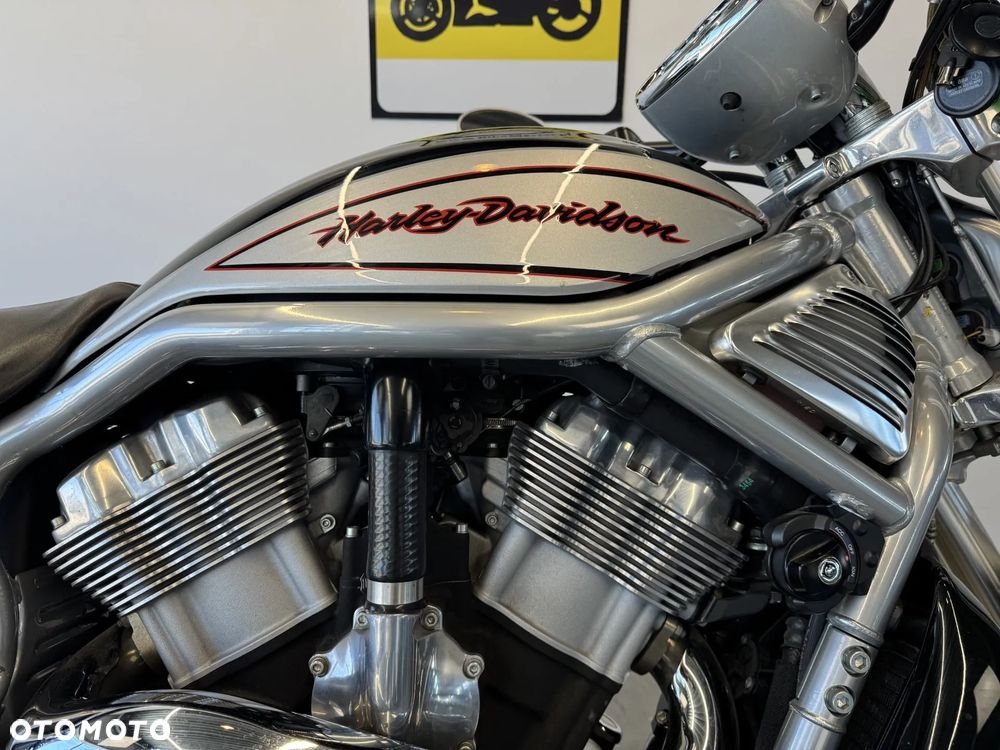 Harley-Davidson V-Rod Street Rod - 11