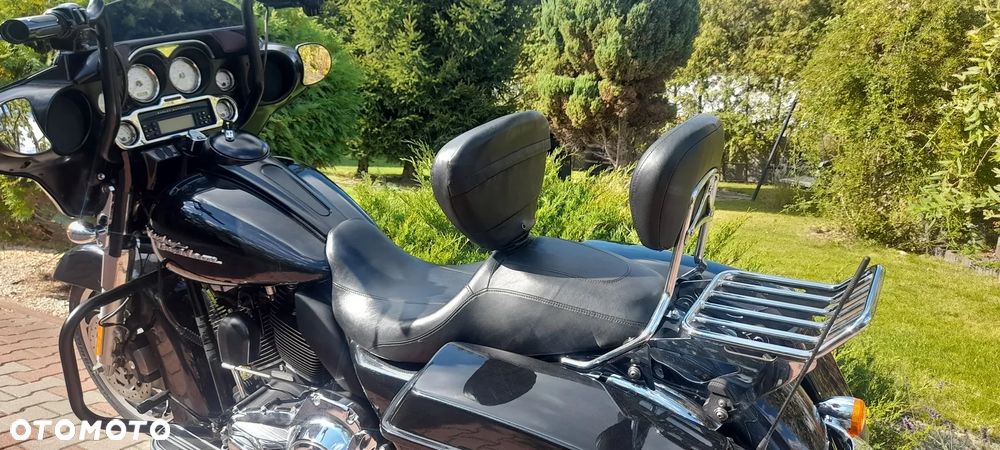 Harley-Davidson Touring Street Glide - 19