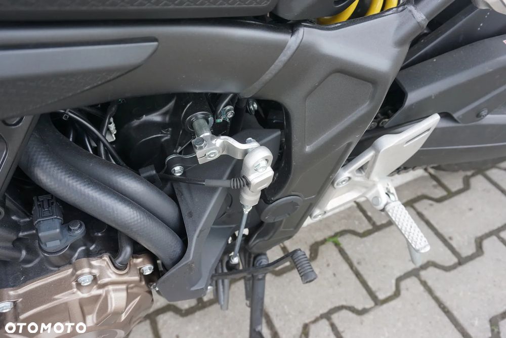 Honda CB - 21
