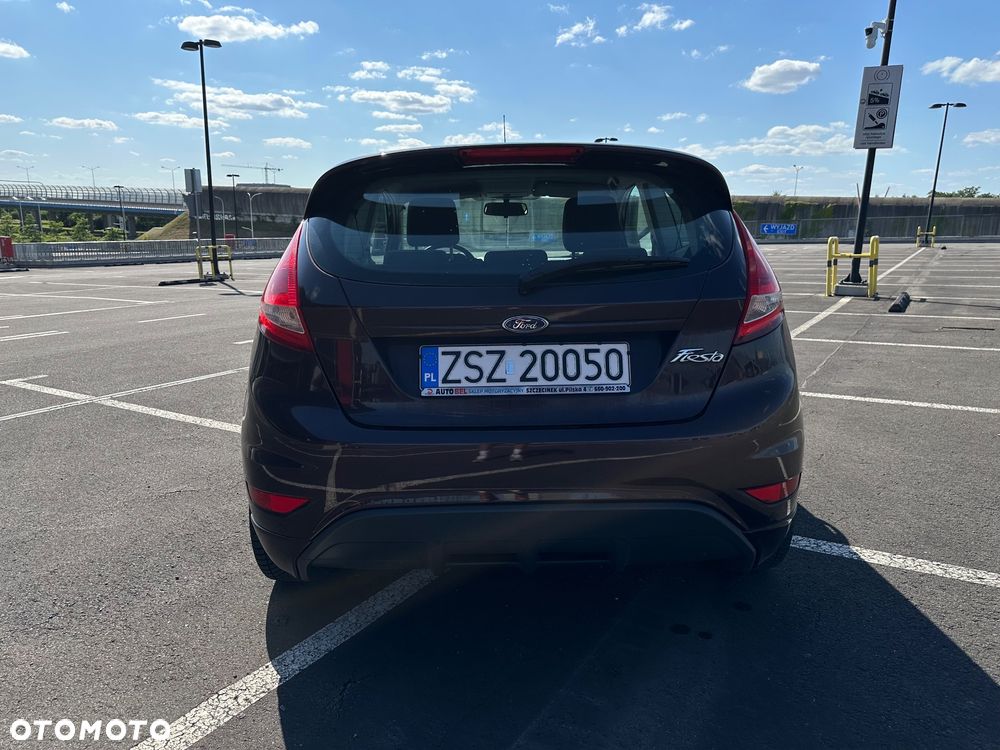 Ford Fiesta 1.6 Sport - 12