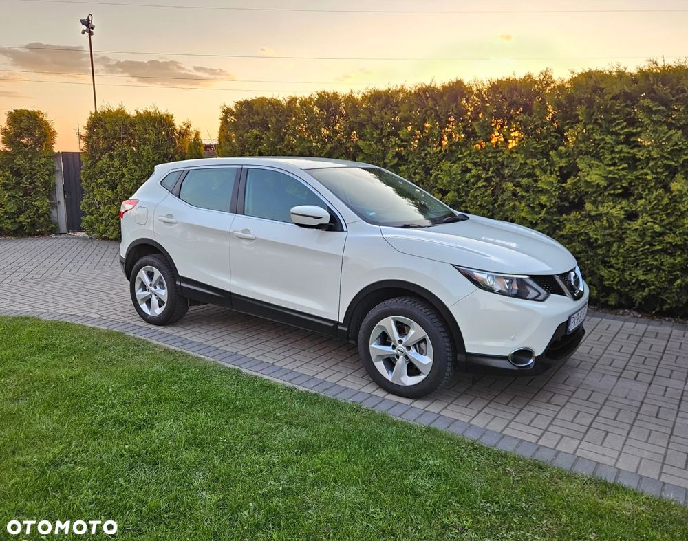 Nissan Qashqai 1.6 DCi N-Connecta - 17