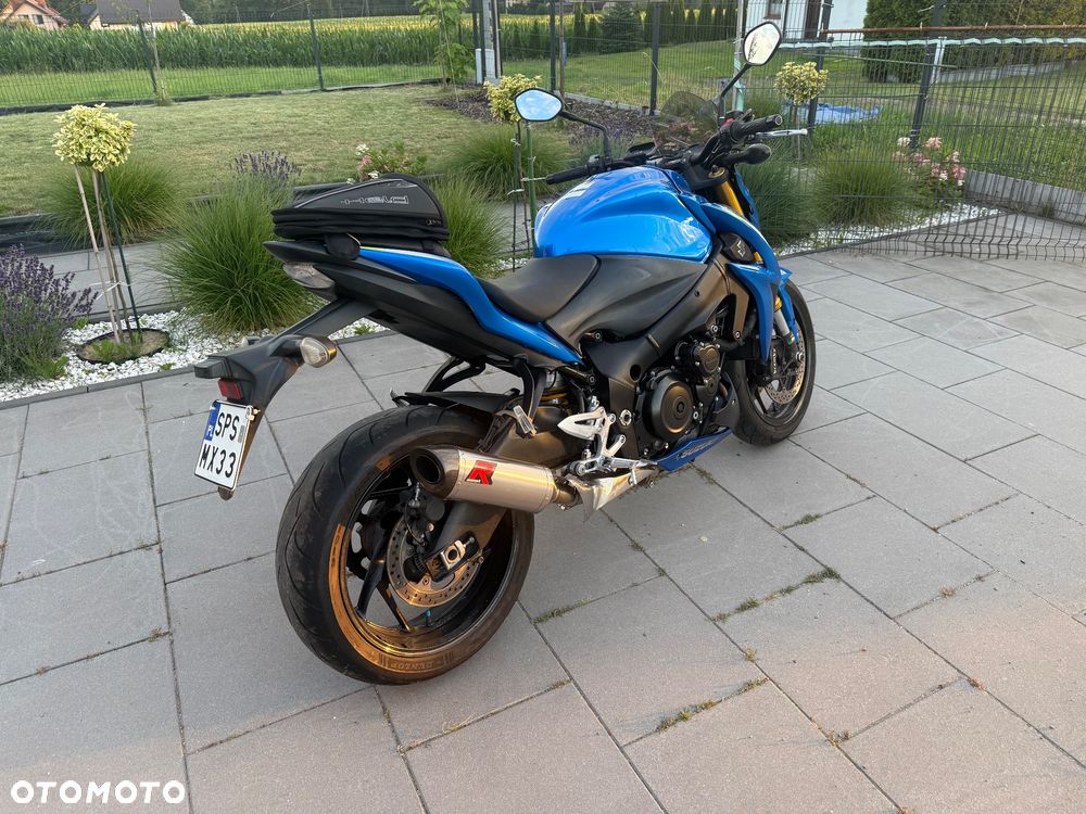 Suzuki GSX 1000 - 14