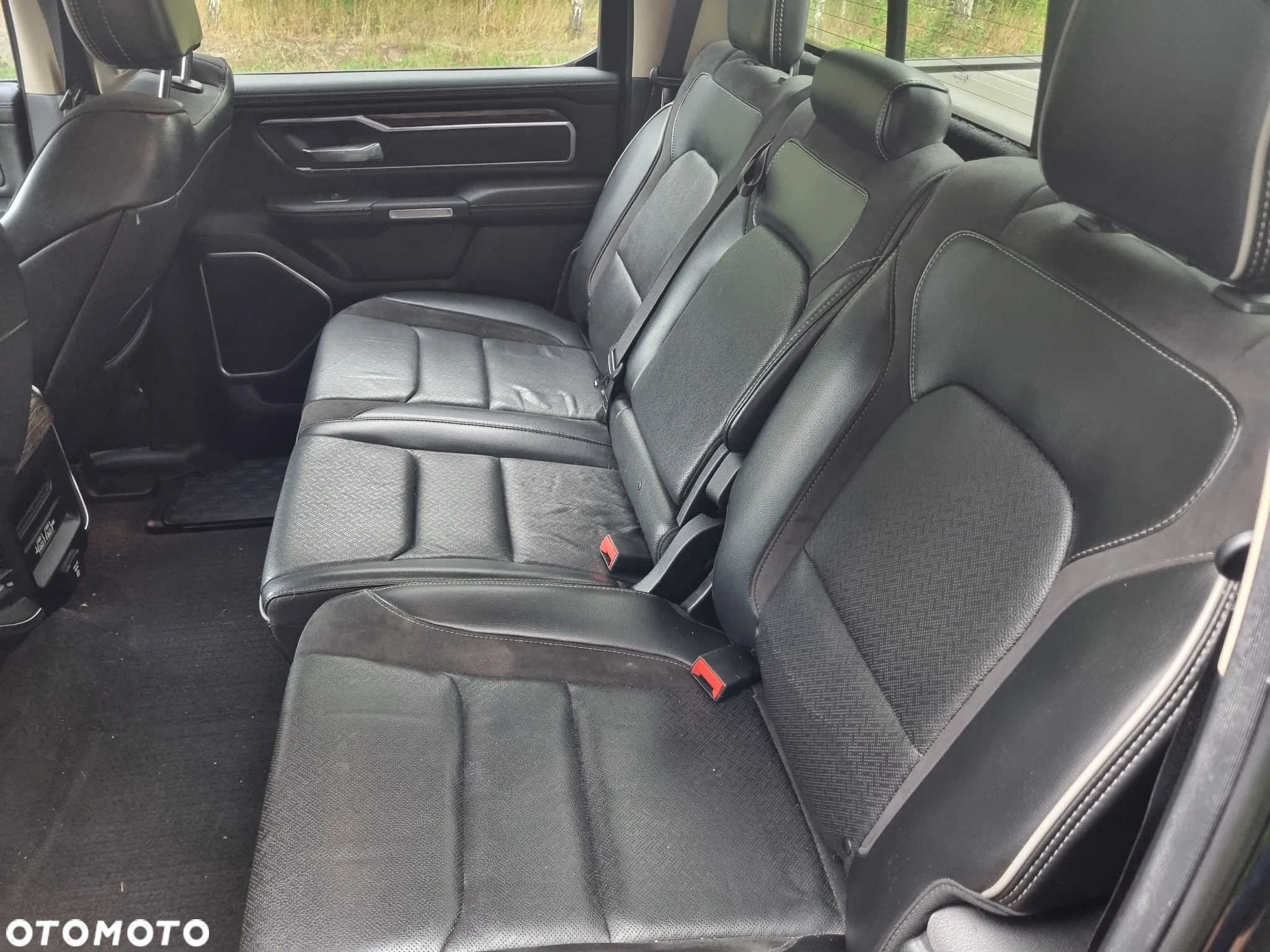 Dodge RAM 1500 5.7 4x4 - 21