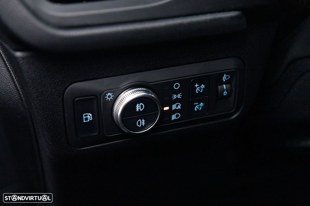 Ford Kuga 2.5 PHEV ST-Line - 25