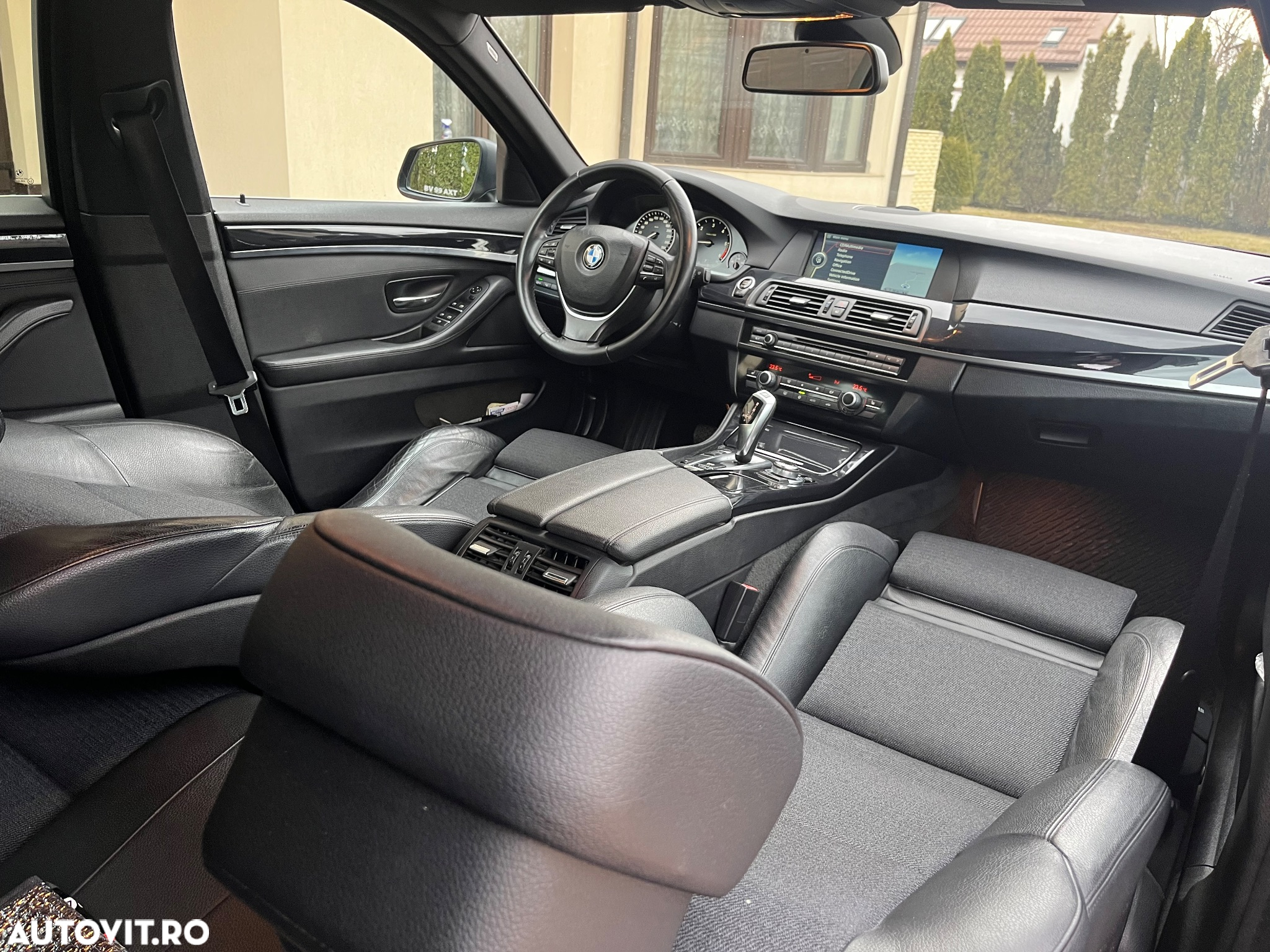 BMW Seria 5 525d Touring Sport-Aut. - 7