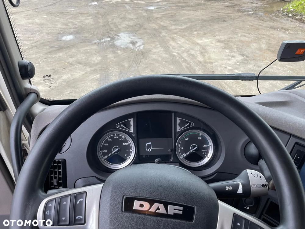 DAF xf - 12
