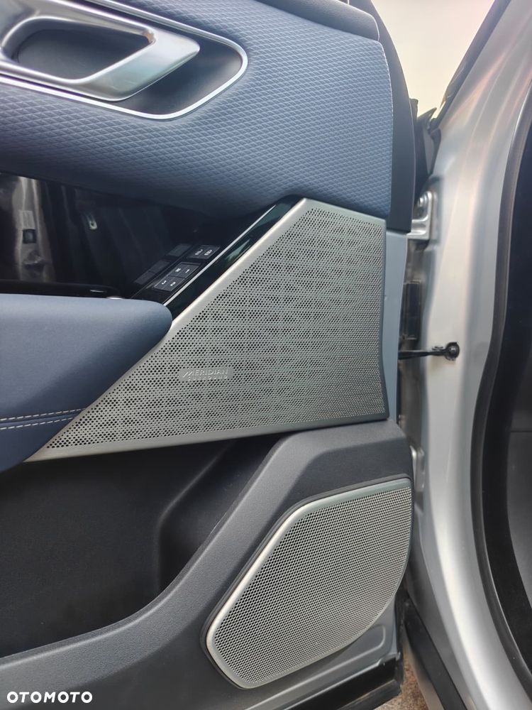 Land Rover Range Rover Velar 3.0 D300 mHEV R-Dynamic - 24
