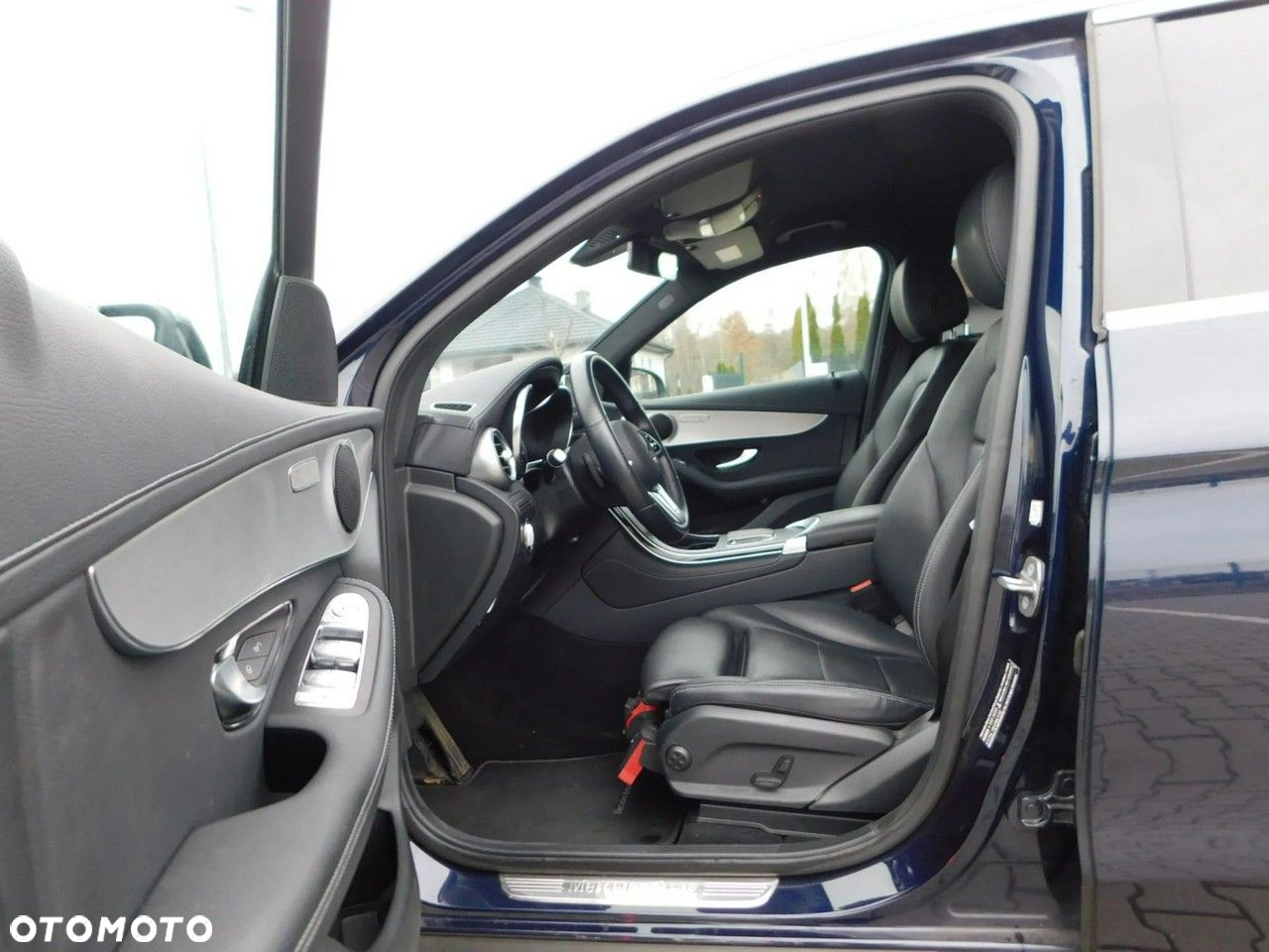 Mercedes-Benz GLC 200 d Business Edition - 17