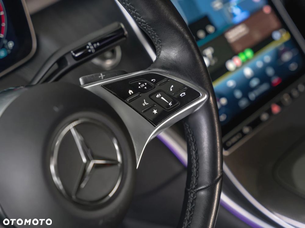 Mercedes-Benz Klasa C 300 4Matic 9G-TRONIC Avantgarde - 30