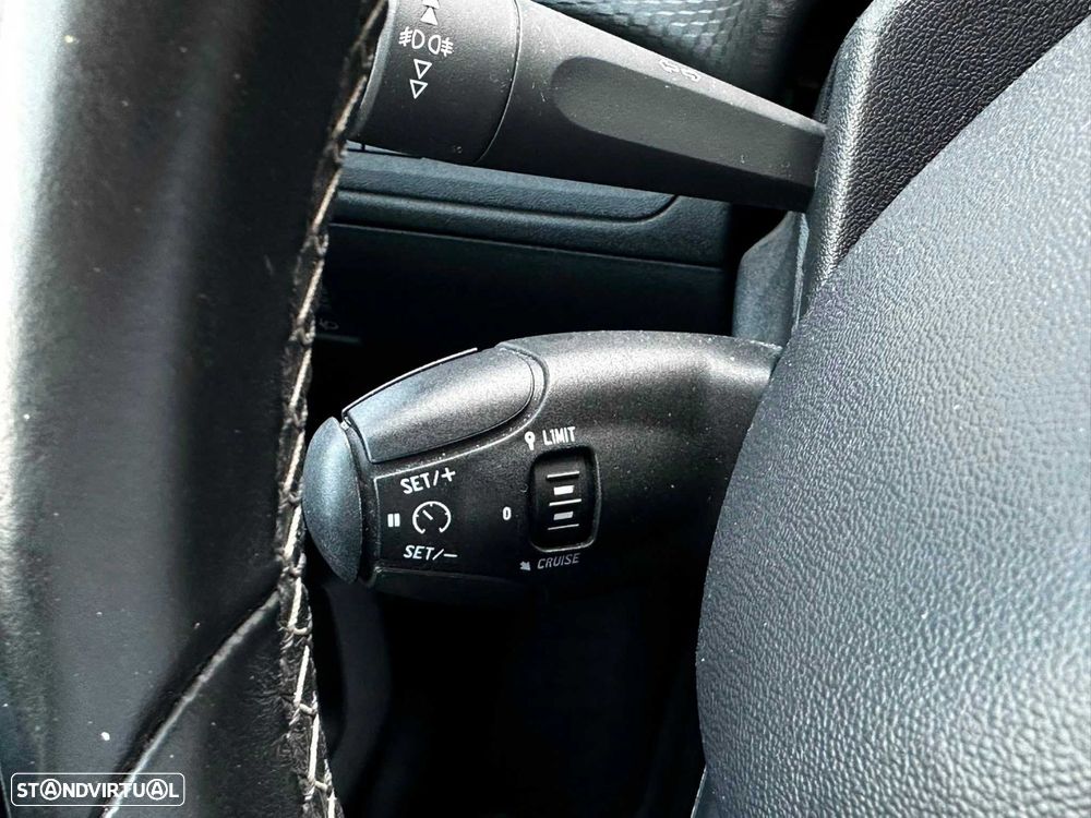 Peugeot 2008 1.2 PureTech Style EAT6 - 18