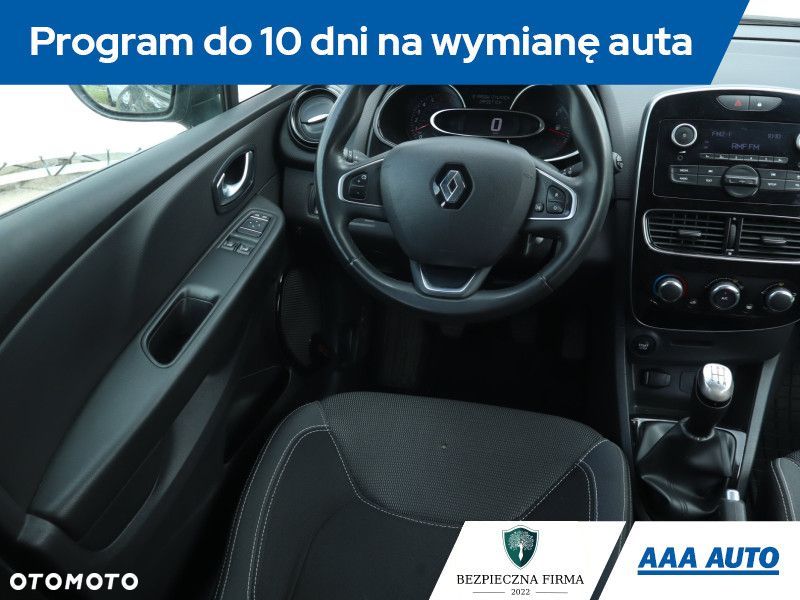 Renault Clio - 9