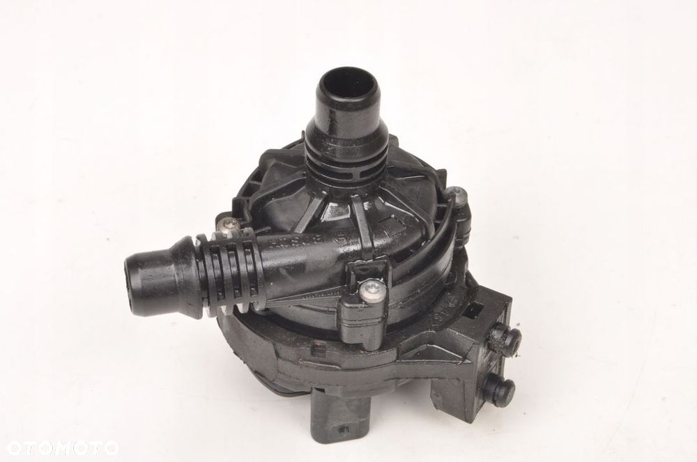 BMW 3 G20 330e 2.0 POMPA WODY 8671654 19R - 1