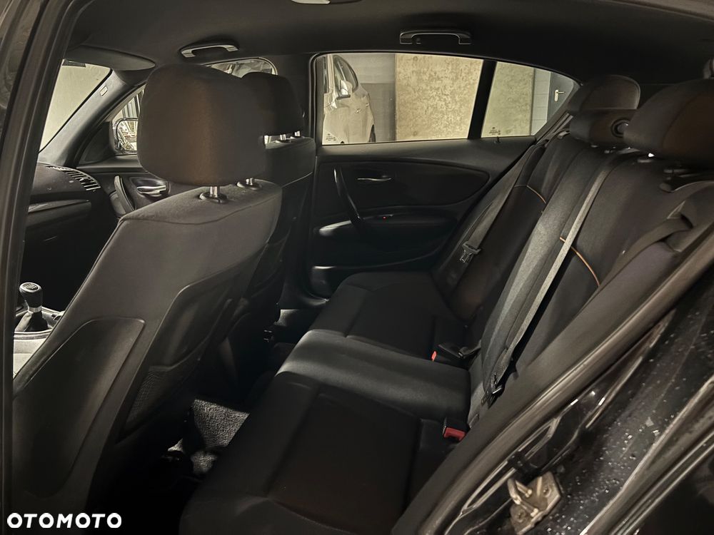 BMW Seria 1 116d Sport Line - 10