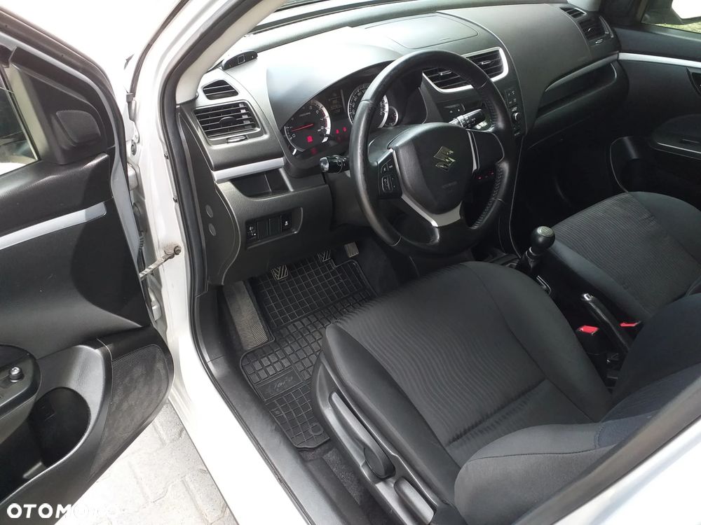 Suzuki Swift 1.2 4x4 Club - 10