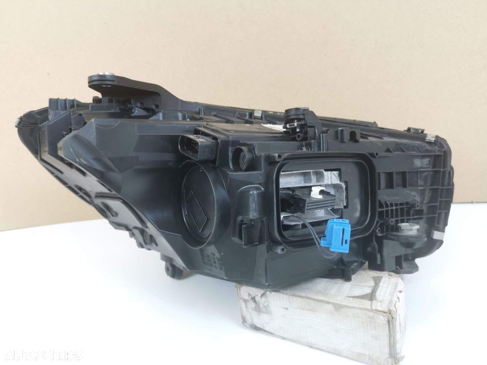 Far Stanga Full Led Digital Light Mercedes-Benz  C-Class W206 2020 202 - 5