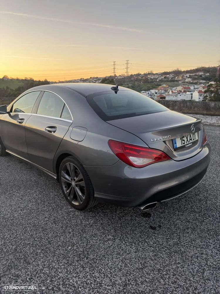 Mercedes-Benz CLA 180 d Shooting Brake Urban - 5
