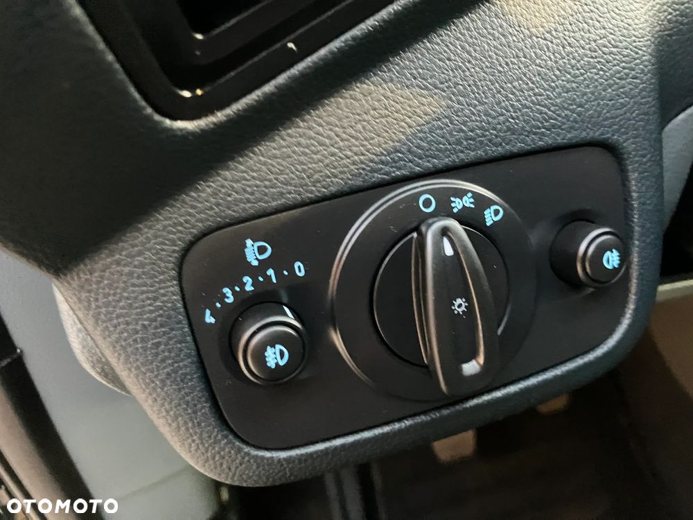 Ford Grand C-MAX - 21