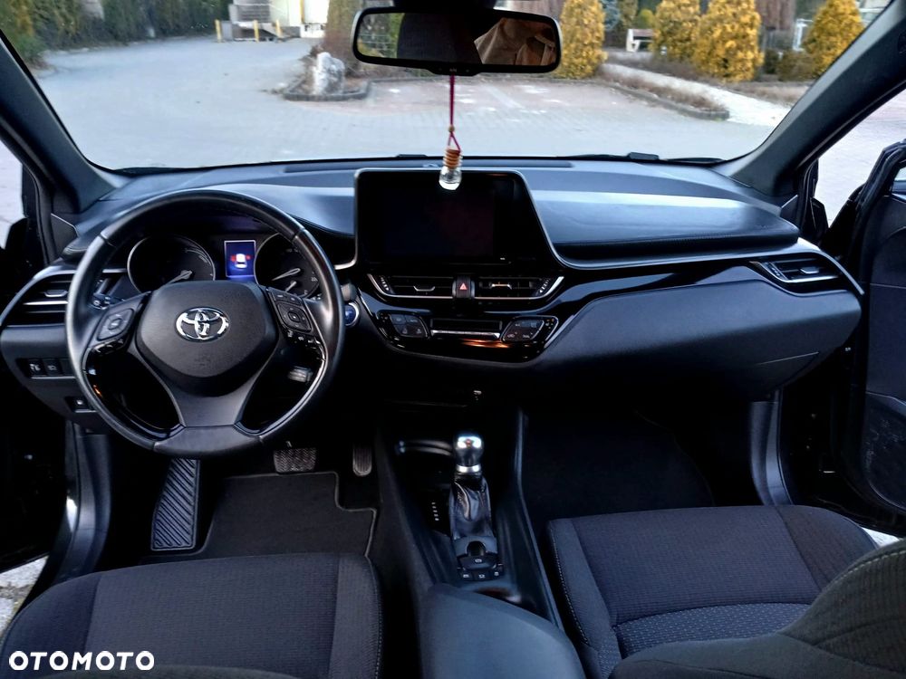 Toyota C-HR - 13