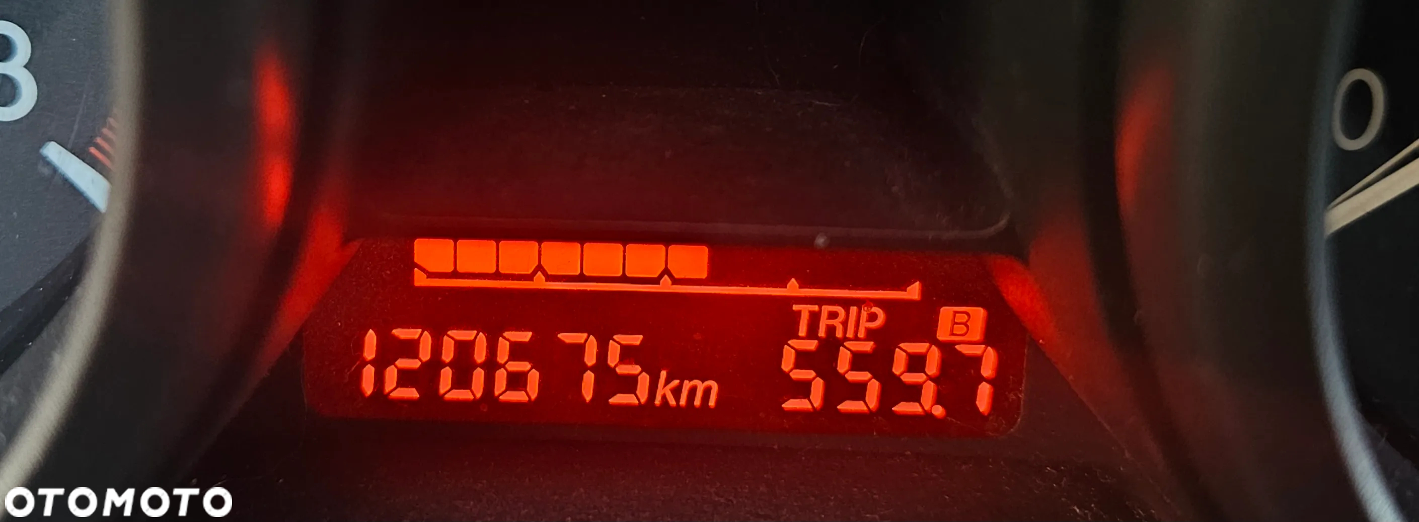 Mazda 5 - 7