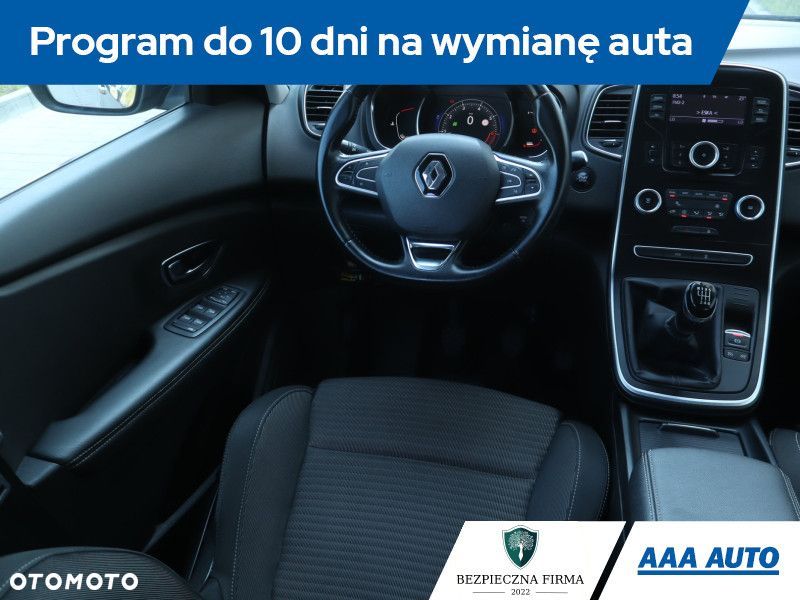 Renault Grand Scenic - 9