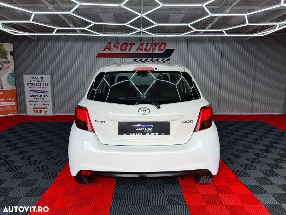 Toyota Yaris 1.0 VVT-i - 6
