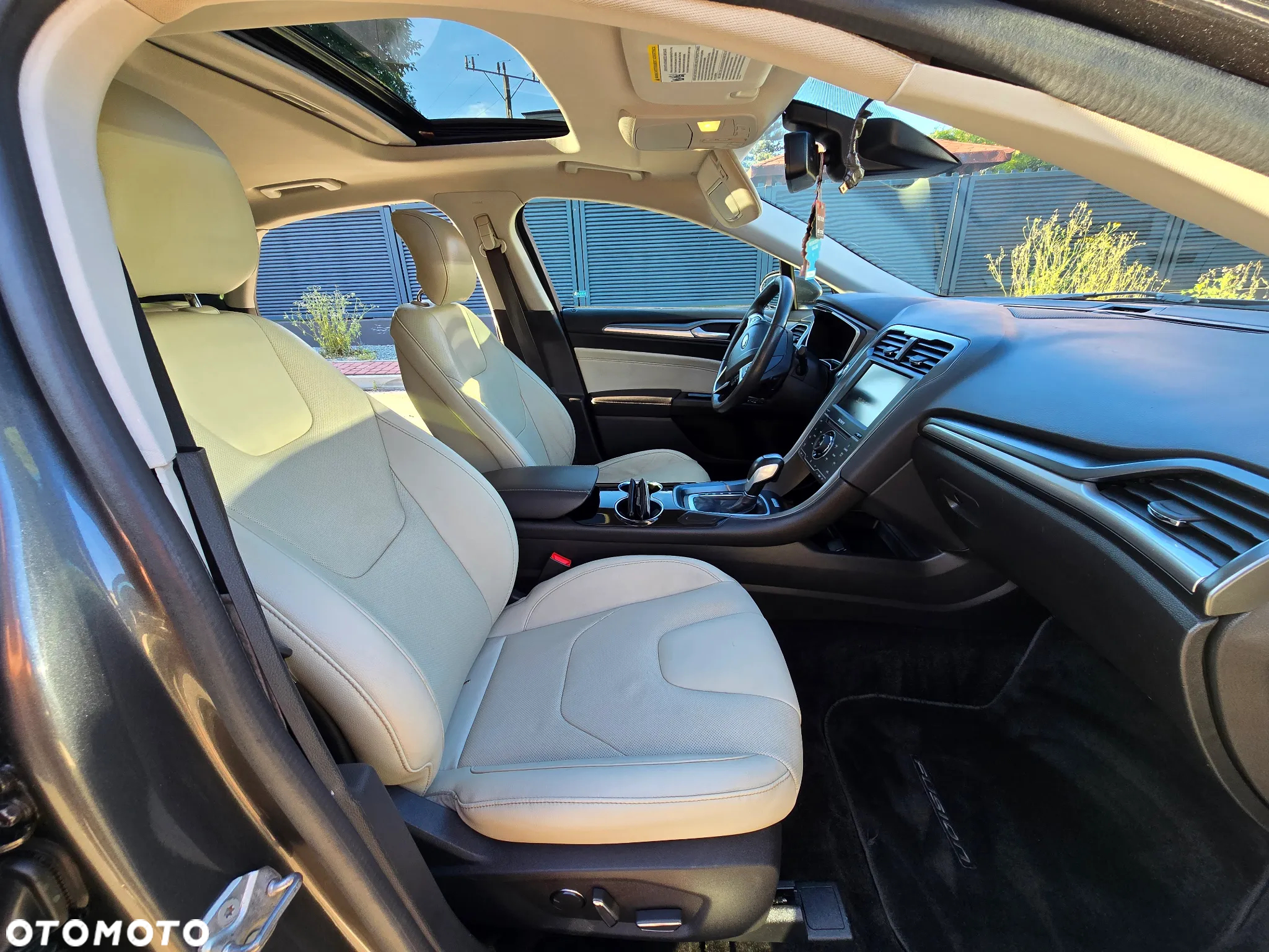 Ford Fusion - 9